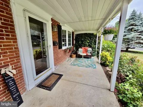 Exterior - 310 Butler Rd, Springfield, PA 19064 photo 3 of 11
