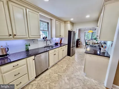 Kitchen - 310 Butler Rd, Springfield, PA 19064 photo 2 of 4