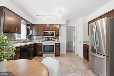 Kitchen - 2437 W Colonial Dr, Upper Chichester, PA 19061 photo 3 of 3