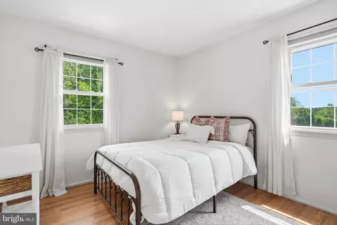 Bedroom - 2437 W Colonial Dr, Upper Chichester, PA 19061 photo 5 of 9