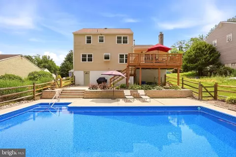 Exterior - 2437 W Colonial Dr, Upper Chichester, PA 19061 photo 9 of 25