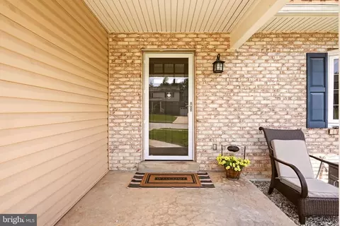 Exterior - 2437 W Colonial Dr, Upper Chichester, PA 19061 photo 6 of 25