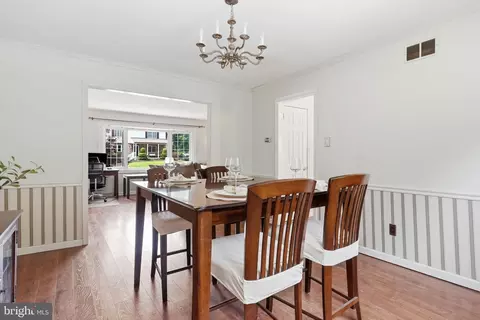Dining - 2437 W Colonial Dr, Upper Chichester, PA 19061 photo 3 of 3