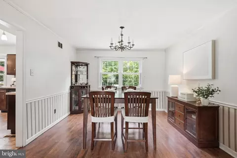 Dining - 2437 W Colonial Dr, Upper Chichester, PA 19061 photo 2 of 3