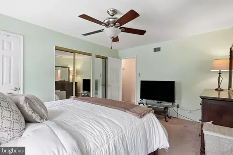Bedroom - 2437 W Colonial Dr, Upper Chichester, PA 19061 photo 2 of 9