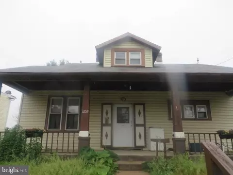 1259 Haverford Rd, Crum Lynne, PA 19022