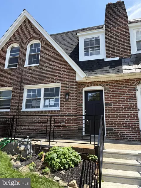 247 N Linden Ave, Darby, PA 19082