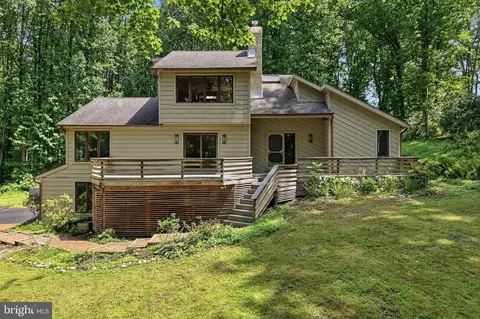 3 Upper Bank Dr, Chadds Ford, PA 19317