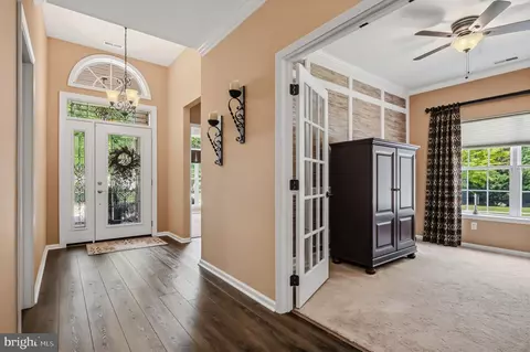 Entry Way - 10 Irwin Dr, Ogden, PA 19061 photo 1 of 4