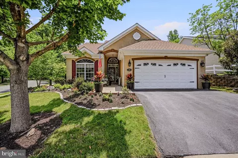 Exterior - 10 Irwin Dr, Ogden, PA 19061 photo 4 of 7