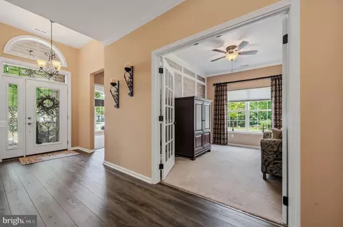 Entry Way - 10 Irwin Dr, Ogden, PA 19061 photo 2 of 4