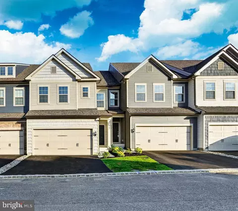 302 Milton Stamp Dr, Glen Mills, PA 19342