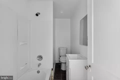 Bath - 205 Berbro Ave, Darby, PA 19082 photo 1 of 1