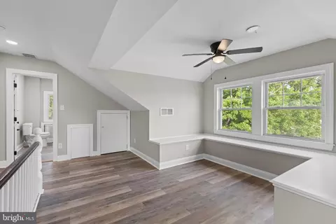 Entry Way - 901 Ormond Ave, Drexel Hill, PA 19026 photo 14 of 16