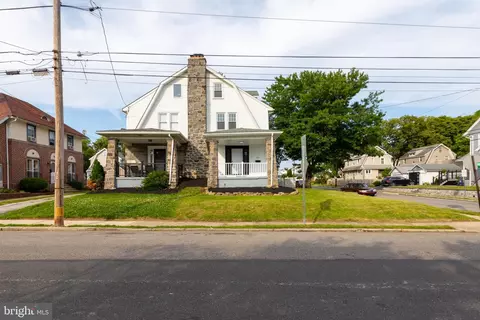 Exterior - 901 Ormond Ave, Drexel Hill, PA 19026 photo 3 of 6