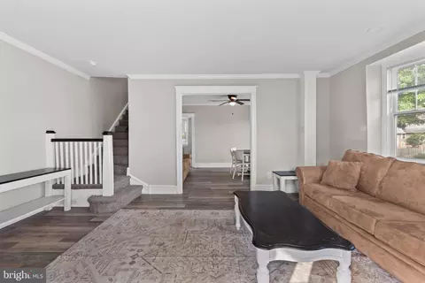 Entry Way - 901 Ormond Ave, Drexel Hill, PA 19026 photo 1 of 16