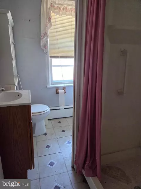 Entry Way - 22 4th St, Brookhaven, PA 19015 photo 2 of 3