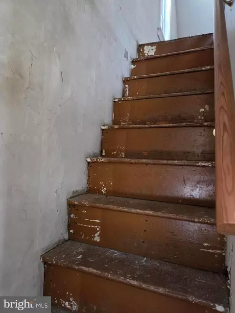 Entry Way - 22 4th St, Brookhaven, PA 19015 photo 3 of 3