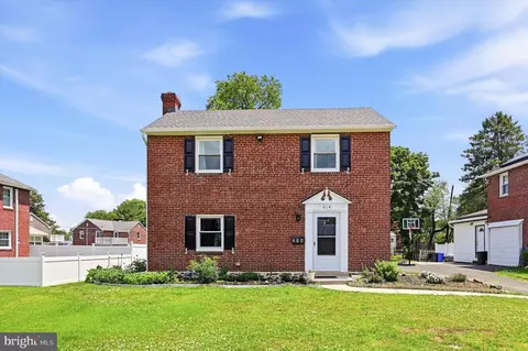 214 Priscilla Ln, Aldan, PA 19018