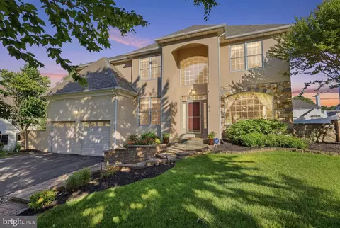 303 Langford Rd, Broomall, PA 19008