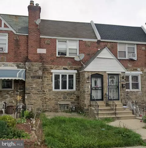 6845 Clover Ln, Darby, PA 19082