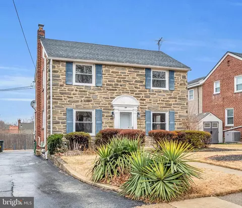 29 School Ln, Springfield, PA 19064