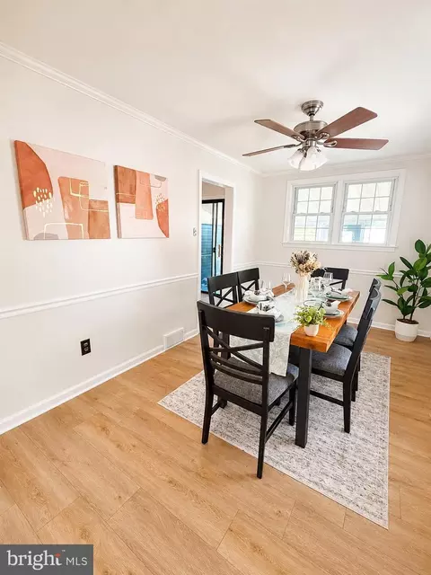 317 S Sloan St, Crum Lynne, PA 19022