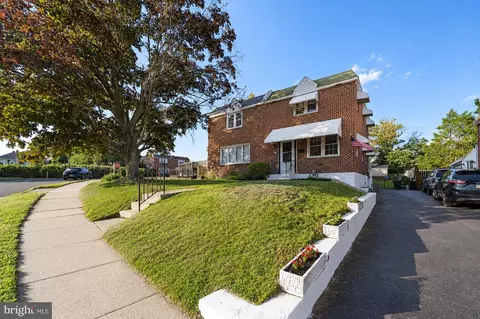 317 S Sloan St, Crum Lynne, PA 19022