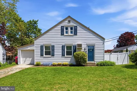 702 Hood Rd, Swarthmore, PA 19081
