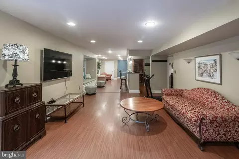 Entry Way - 4 Marshall Ct, Glen Mills, PA 19342 photo 3 of 3