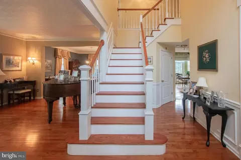 Entry Way - 4 Marshall Ct, Glen Mills, PA 19342 photo 2 of 3