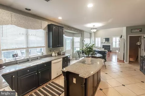 Kitchen - 4 Marshall Ct, Glen Mills, PA 19342 photo 5 of 5