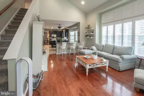 Entry Way - 4 Marshall Ct, Glen Mills, PA 19342 photo 1 of 3