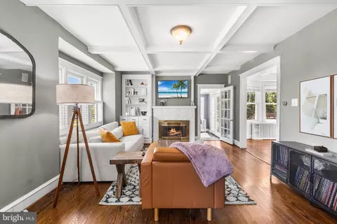 2404 Poplar Rd, Havertown, PA 19083