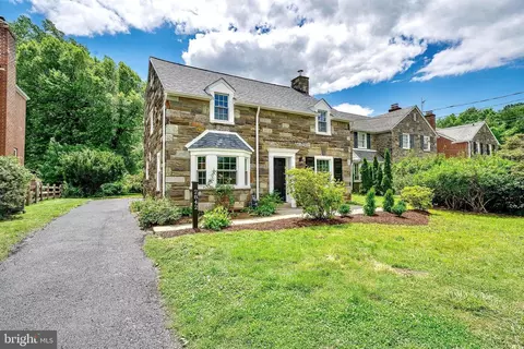 2842 Haverford Rd, Ardmore, PA 19003