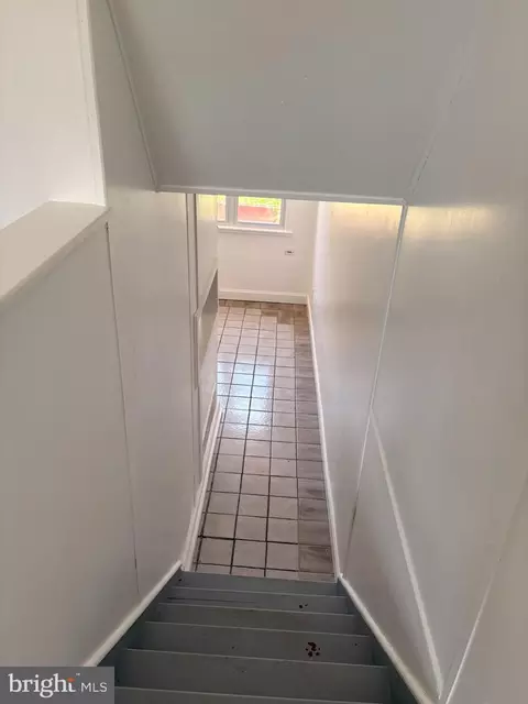Entry Way - 1402 Cosgrove St, Marcus Hook, PA 19061 photo 1 of 5