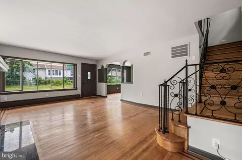 Living - 233 S Fairview Ave, Darby, PA 19082 photo 1 of 8