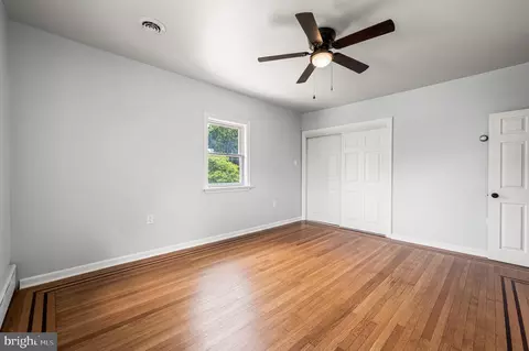 Bedroom - 233 S Fairview Ave, Darby, PA 19082 photo 4 of 5