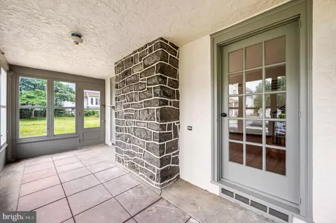 Exterior - 233 S Fairview Ave, Darby, PA 19082 photo 4 of 7