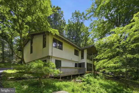 3220 Sawmill Rd, Newtown Square, PA 19073