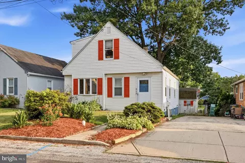 210 Walnut Rd, Wallingford, PA 19086