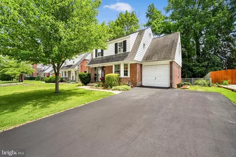 2420 Franklin Ave, Secane, PA 19018