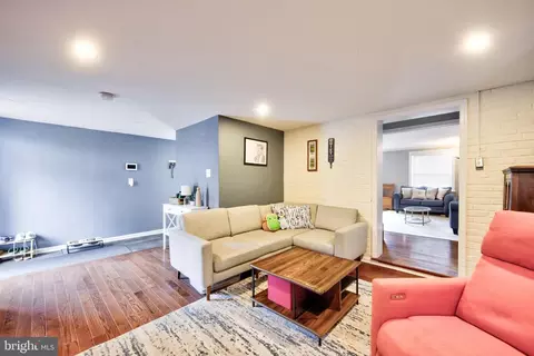 Entry Way - 38 Wayne Ave, Springfield, PA 19064 photo 1 of 3