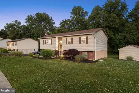 Exterior - 1946 Bergdoll, Boothwyn, PA 19061 photo 5 of 9