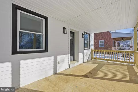 Exterior - 2323 Mole Rd, Secane, PA 19018 photo 2 of 2