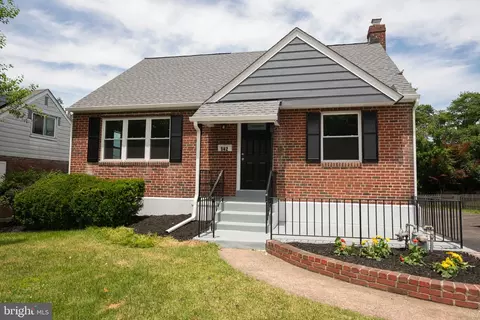 142 Wyndmoor Rd, Havertown, PA 19083
