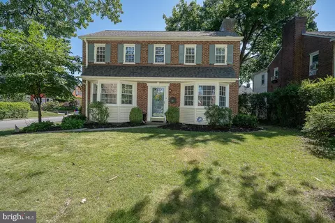 321 Earlington Rd, Havertown, PA 19083