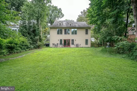 Exterior - 525 W Beechtree Ln, Wayne, PA 19087 photo 3 of 9