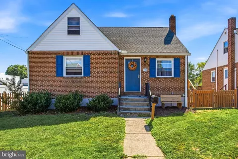 123 Folsom Ave, Folsom, PA 19033