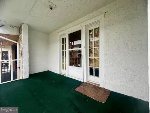 Exterior - 549 Littlecroft Rd, Darby, PA 19082 photo 3 of 6